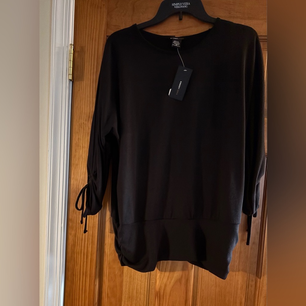 Splendid Black M Women's Blouse with Sleeve Ties and slit on sleeves